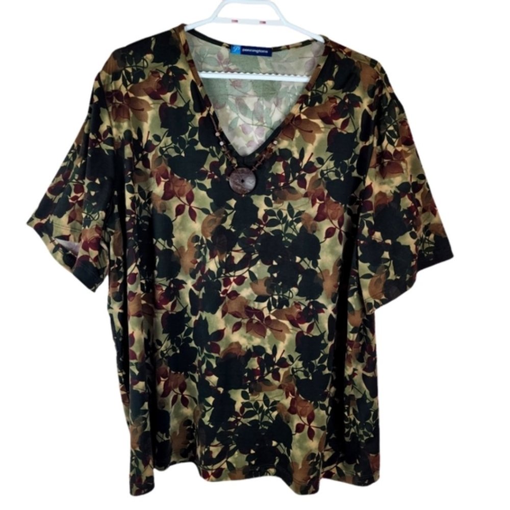 Penningtons 4x Floral top with necklace